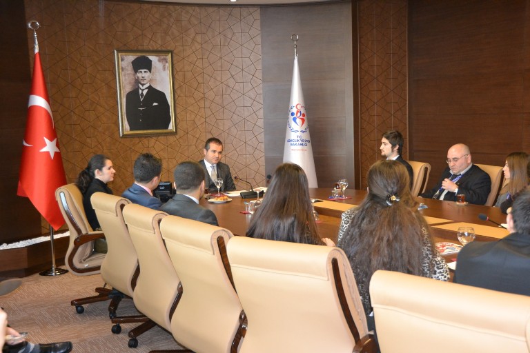Işık öğrencileri Gençlik ve Spor Bakanı Suat Kılıç'ı ziyaret etti, 2013-Ankara