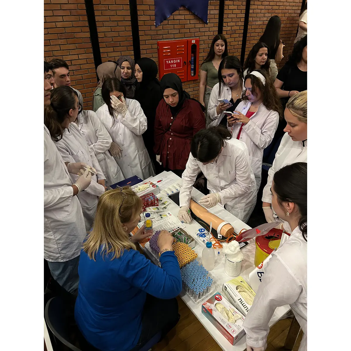 Işık Üniversitesi’nde Preanalitik Evre ve Flebotomi Eğitimi