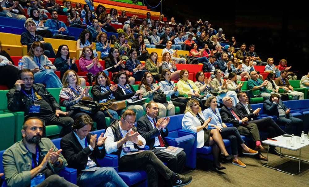 Rehber Öğretmen Sempozyumu izleyici katılımı