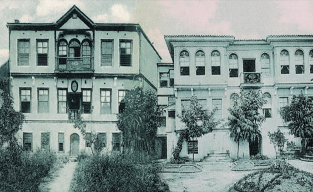 Fevziye Mektepleri Vakfı Işık Üniversitesi kuruluş yıllarına ait tarihi kampus ve okul binası