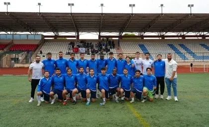 Işık Üniversitesi Futbol Takımı Üniversitelerarası Şampiyona ikincilik kupası takdim töreni