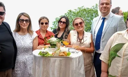 Işık Üniversitesi'nin 30. kuruluş yıl dönümü kapsamında düzenlenen kıdem plaketi takdim töreni ve senfonik konser etkinliği